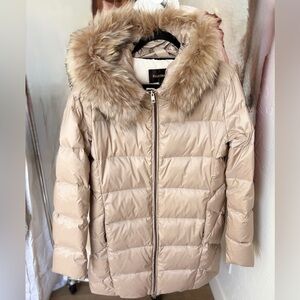 Paul Stuart Tan Puffer Jacket with real fur ( raccoon). Excellent condition!